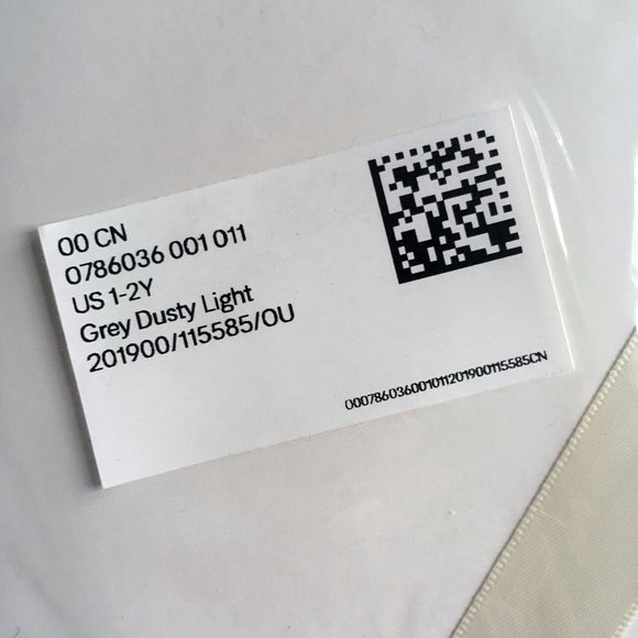 H&M toddler blanket, hat, mittens set 1-2Y NWT - Picture 8 of 10